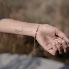 Heart Thread Bracelet