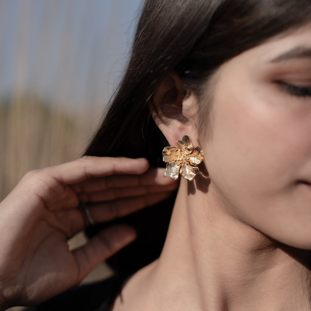 Floral Gleam Earring