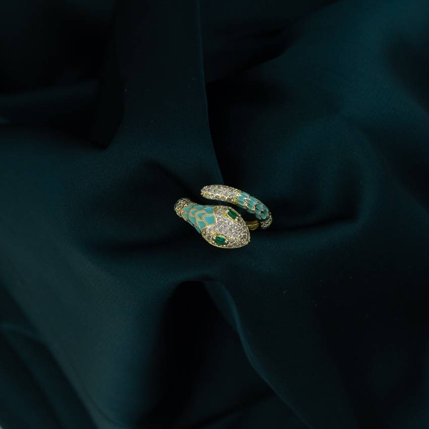 Serpant Green Ring