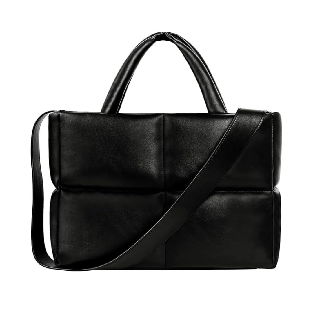 Mohakka offers a refined collection of anti-tarnish, hypoallergenic jewellery and modern bags. Shop earrings, pendants, rings, bracelets, anklets, and more—crafted for comfort, elegance, and everyday confidence.