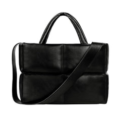 Mohakka offers a refined collection of anti-tarnish, hypoallergenic jewellery and modern bags. Shop earrings, pendants, rings, bracelets, anklets, and more—crafted for comfort, elegance, and everyday confidence.