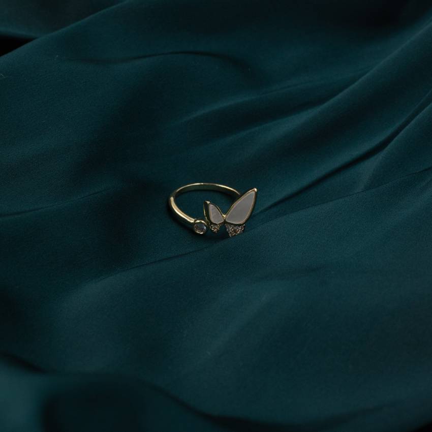 Butteryfly Pearl Ring