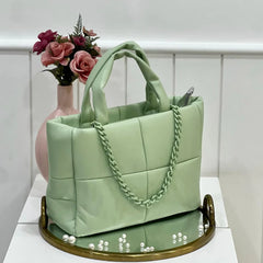 Mohakka offers a refined collection of anti-tarnish, hypoallergenic jewellery and modern bags. Shop earrings, pendants, rings, bracelets, anklets, and more—crafted for comfort, elegance, and everyday confidence.