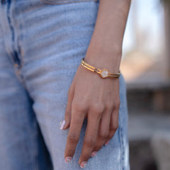 Serene Clover Kada